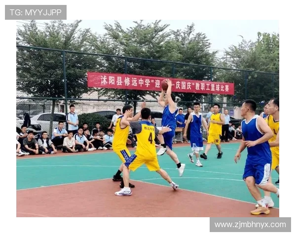 以篮球为纽带探索团队合作与青春激情在赛场上闪耀的力量 以篮球为纽带探索团队合作与青春激情在赛场上闪耀的力量