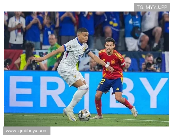 世界杯背后的故事：从创立到现代足球盛宴的变革与发展