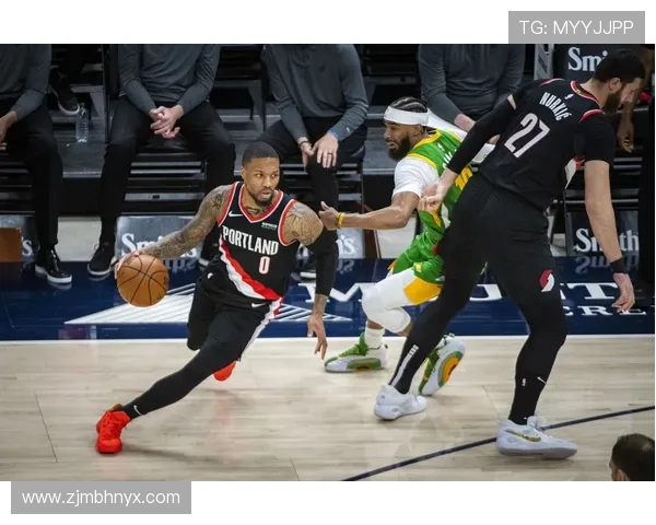 爵士主场迎战开拓者两队新星正面对决激战一触即发