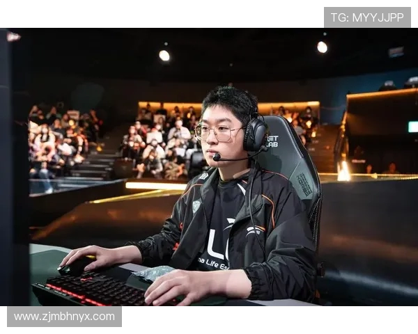 HLE战队与AL战队对决解析：策略对比与赛场表现的深度剖析